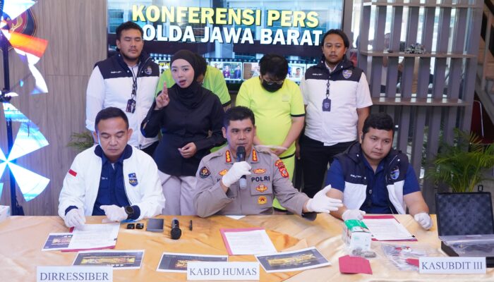 Polda Jabar Ungkap Jaringan Judi Online Lintas Daerah, Dua Tersangka Ditangkap