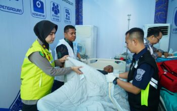 Polda Jabar Hadirkan Layanan Kesehatan di Tengah Aksi May Day Monas, Wujud Pelayanan Humanis Polri
