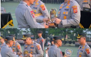 Apresiasi Posko Ops Ketupat Lodaya 2026, Kapolda Jabar Serahkan Penghargaan bagi Polres Berprestasi