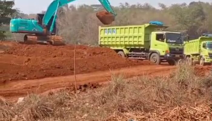 Diduga Tak Mengantongi Izin,Aktivitas Galian C Marak Di Kp Nawit Desa Kertarahayu, APH Didesak Ambil Tindakan Tegas 
